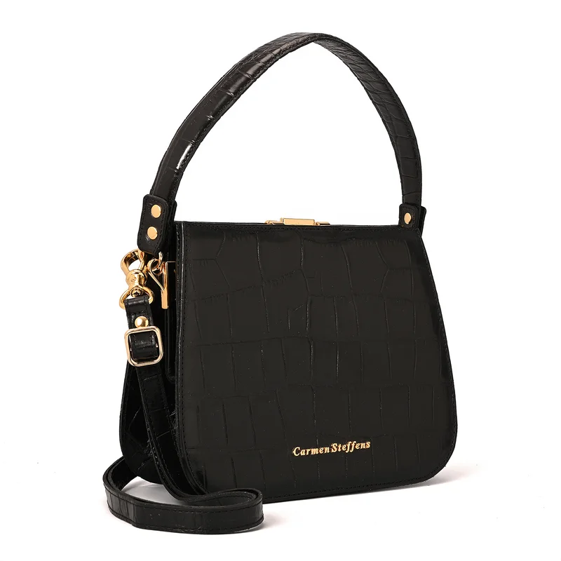 كارمن ستيفنز حقيبة سوداء كلاسيكية